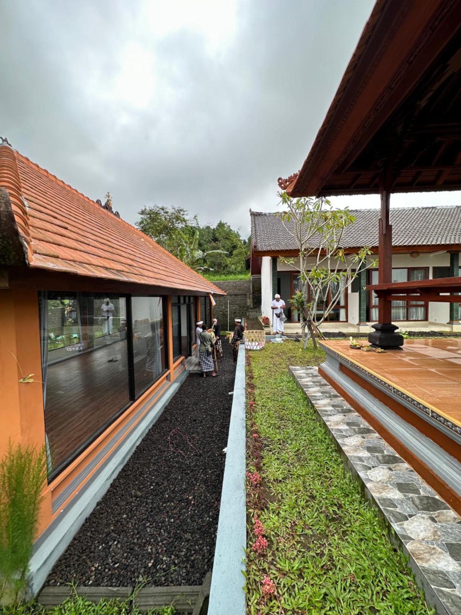Bali Basuki Retreat Center Apartment Besakih Exterior photo