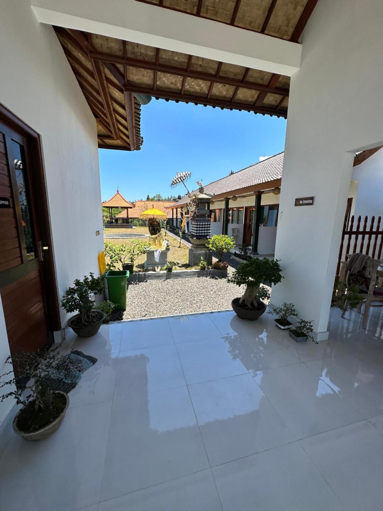 Bali Basuki Retreat Center Apartment Besakih Exterior photo