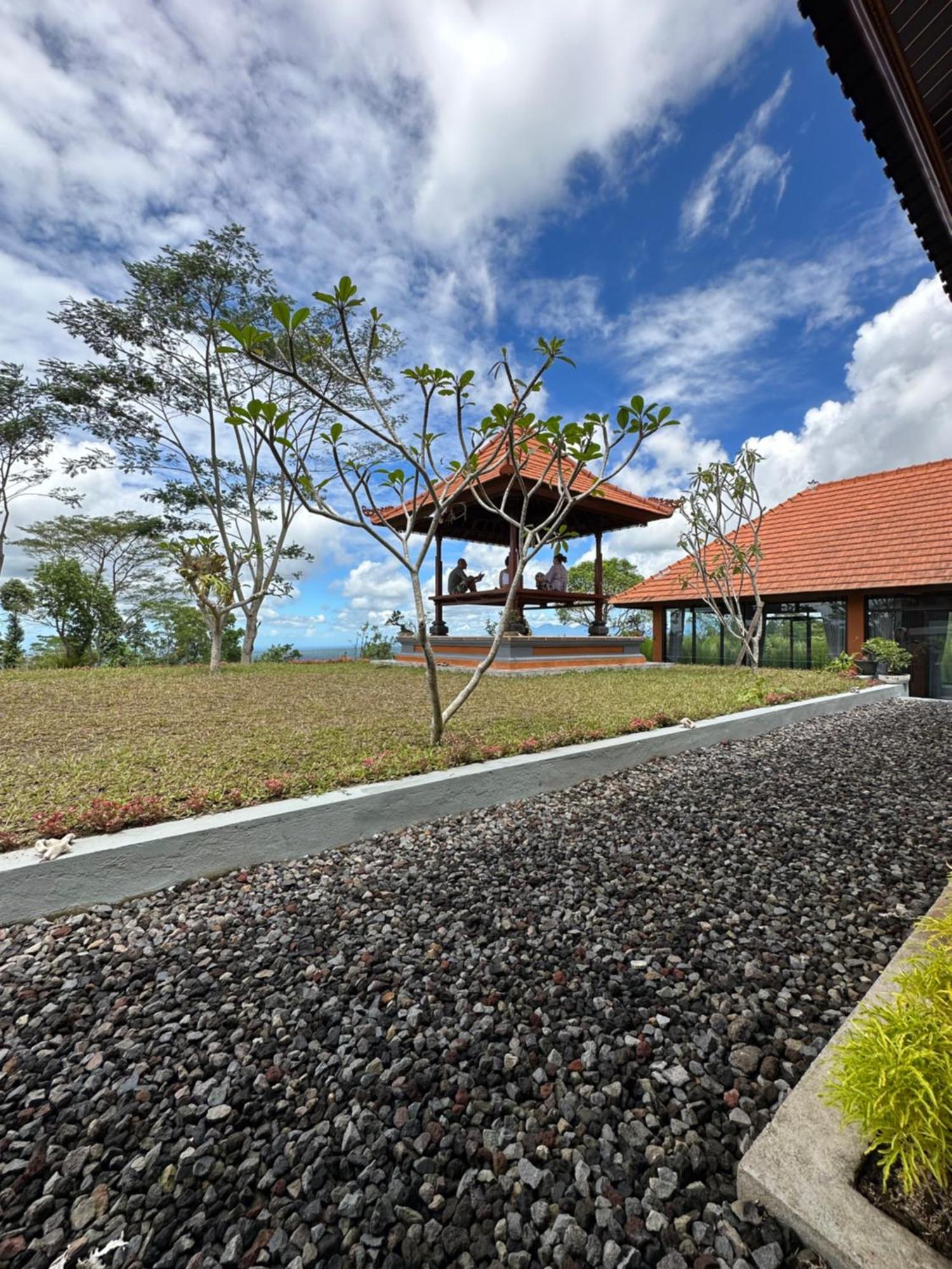 Bali Basuki Retreat Center Apartment Besakih Exterior photo