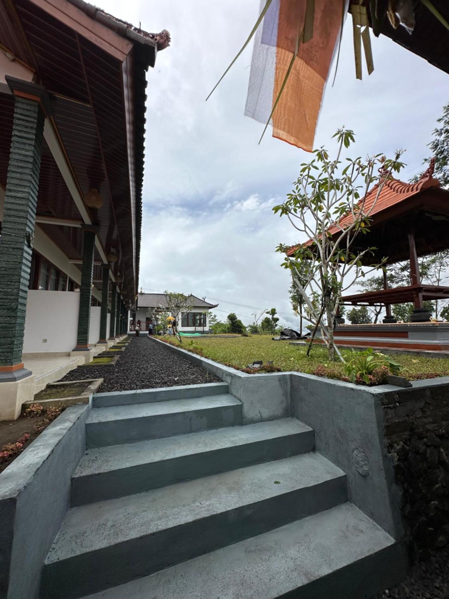 Bali Basuki Retreat Center Apartment Besakih Exterior photo